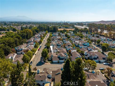 49 Summerfield 99 , Irvine, CA