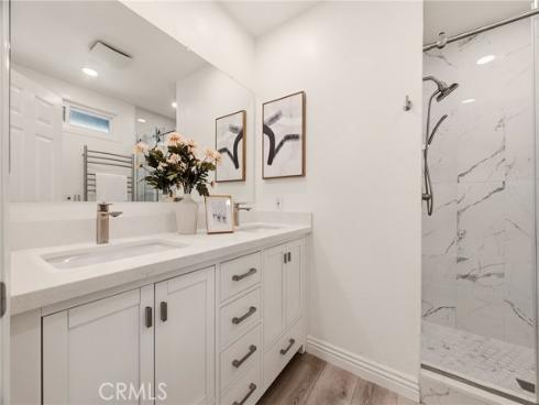 17 Whitney , Irvine, CA