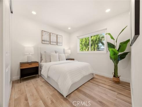 17 Whitney , Irvine, CA