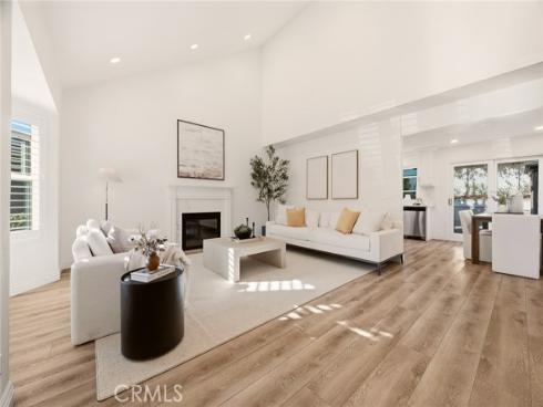 17 Whitney , Irvine, CA