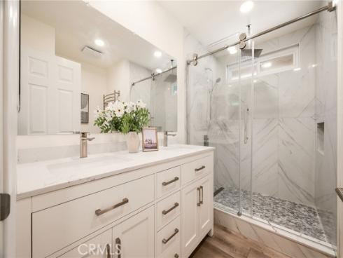 17 Whitney , Irvine, CA
