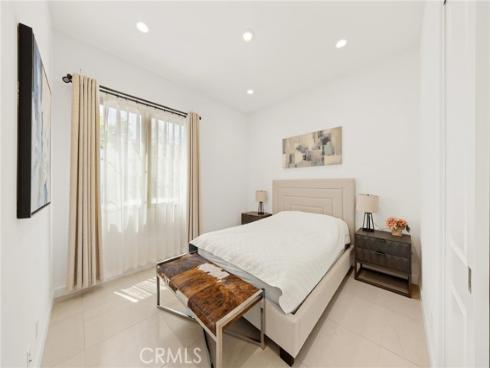 63 Navajo , Irvine, CA