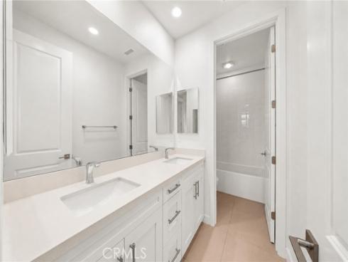 63 Navajo , Irvine, CA