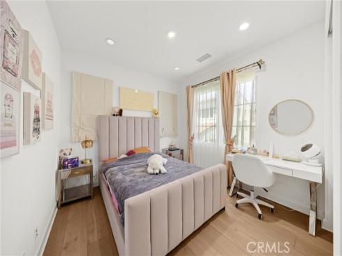 63 Navajo , Irvine, CA