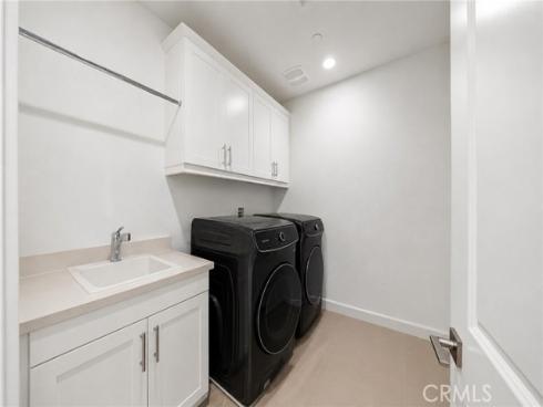 63 Navajo , Irvine, CA