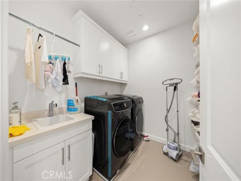 63 Navajo , Irvine, CA