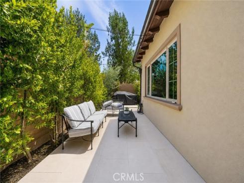 63 Navajo , Irvine, CA