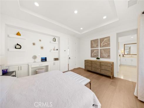 63 Navajo , Irvine, CA