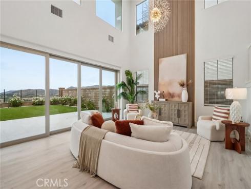 111  Sunnyslope  , Irvine, CA