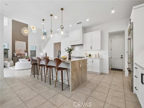 111  Sunnyslope  , Irvine, CA