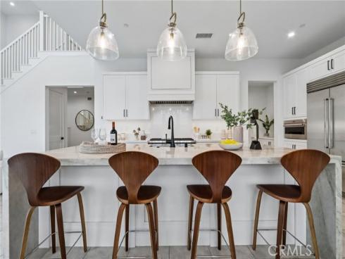 111  Sunnyslope  , Irvine, CA