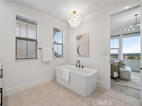 111  Sunnyslope  , Irvine, CA