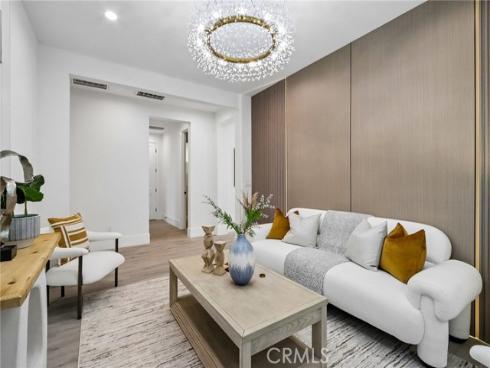 111  Sunnyslope  , Irvine, CA