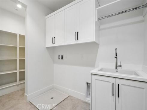 111  Sunnyslope  , Irvine, CA