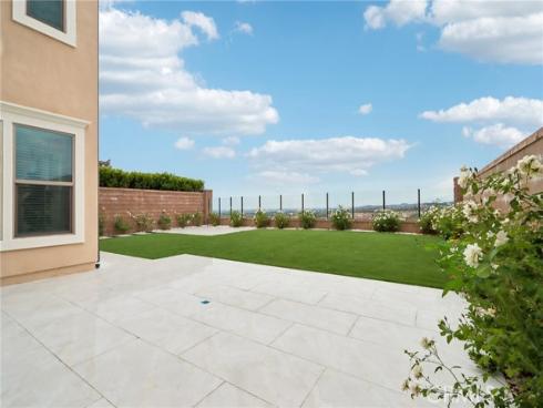 111  Sunnyslope  , Irvine, CA