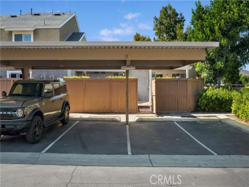 13  Hollowglen  , Irvine, CA