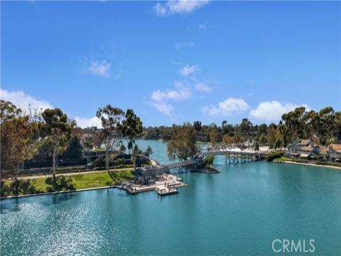 13  Hollowglen  , Irvine, CA