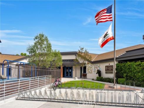 13  Hollowglen  , Irvine, CA