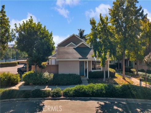 13  Hollowglen  , Irvine, CA