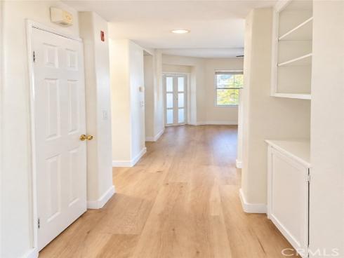 418  Timberwood  , Irvine, CA