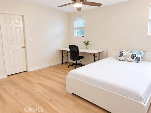 418  Timberwood  , Irvine, CA