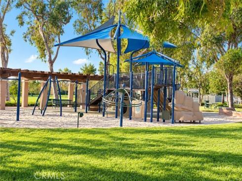 418  Timberwood  , Irvine, CA
