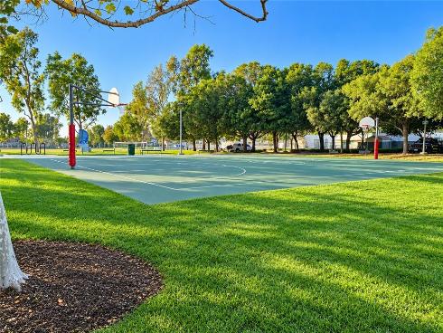 418  Timberwood  , Irvine, CA