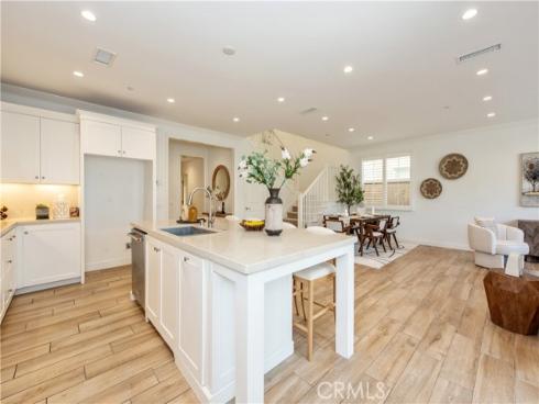 111  Omar  , Irvine, CA