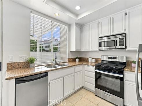 172  Almador  , Irvine, CA