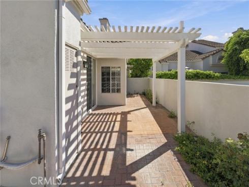 172  Almador  , Irvine, CA