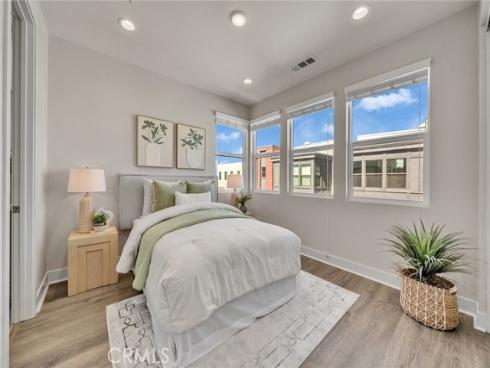 347  Novel  , Irvine, CA