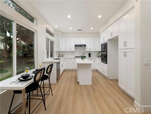 9 Oakhurst , Irvine, CA