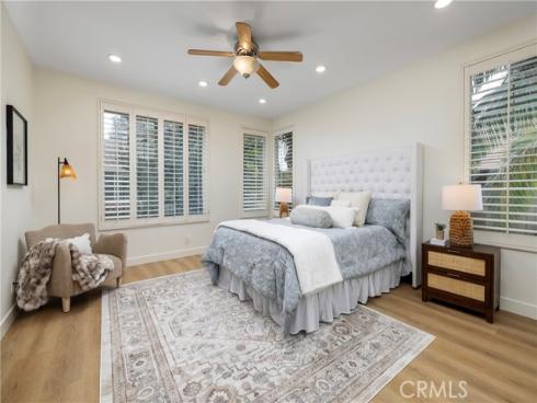 9 Oakhurst , Irvine, CA