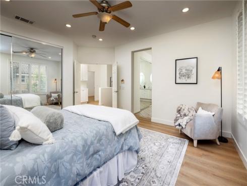 9 Oakhurst , Irvine, CA