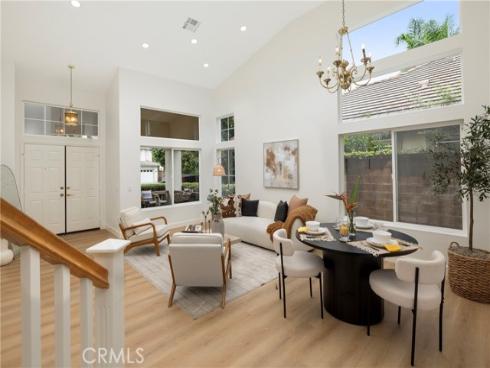 9 Oakhurst , Irvine, CA