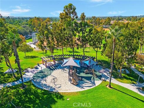 9 Oakhurst , Irvine, CA