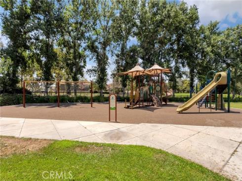 9 Oakhurst , Irvine, CA
