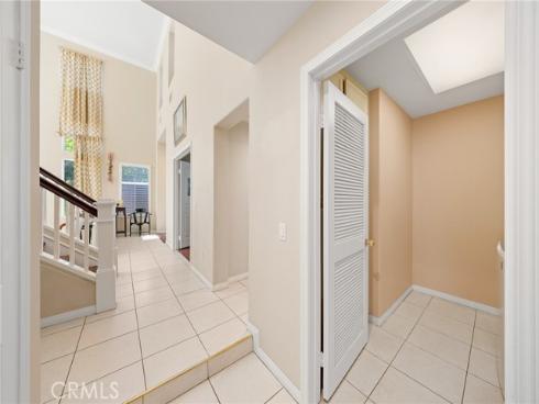 32 Laurelwood , Irvine, CA