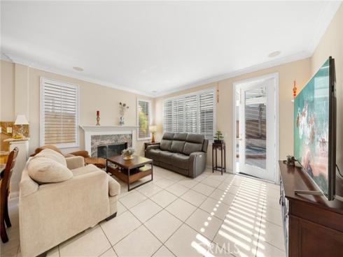 32 Laurelwood , Irvine, CA