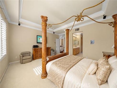 32 Laurelwood , Irvine, CA