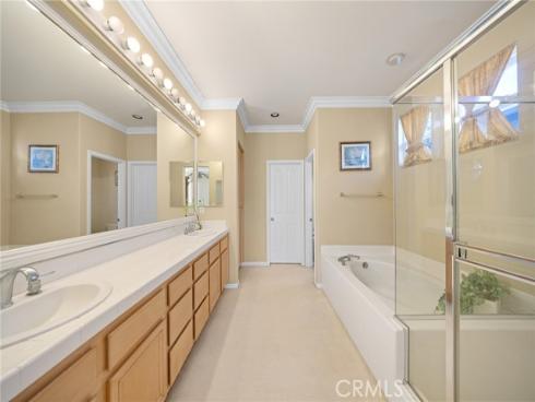 32 Laurelwood , Irvine, CA