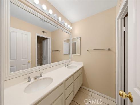32 Laurelwood , Irvine, CA