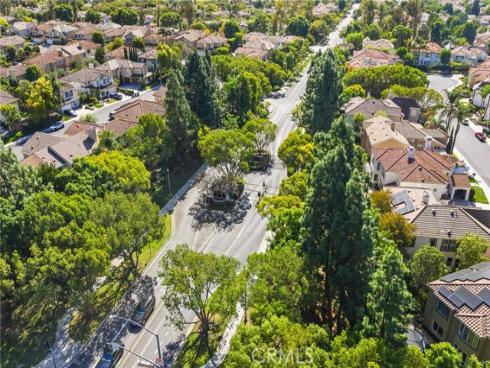 32 Laurelwood , Irvine, CA