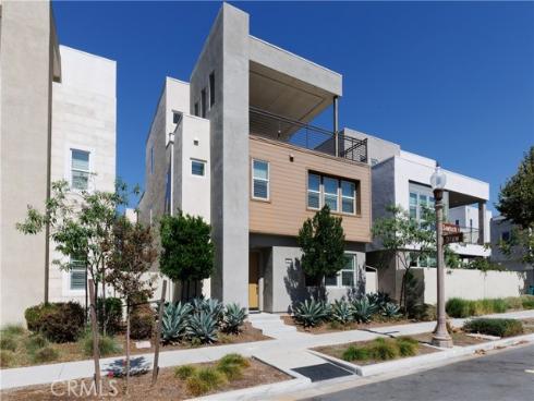 323  Sawbuck  , Irvine, CA