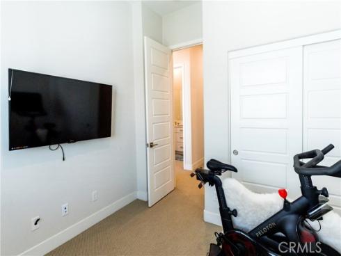323  Sawbuck  , Irvine, CA
