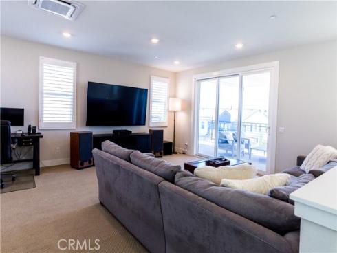 323  Sawbuck  , Irvine, CA