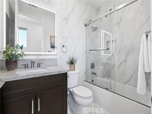 66 Bolide , Irvine, CA