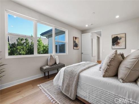 66 Bolide , Irvine, CA