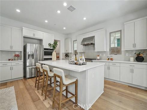 212 Sutters Mill , Irvine, CA