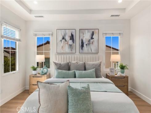 68 Meander , Irvine, CA